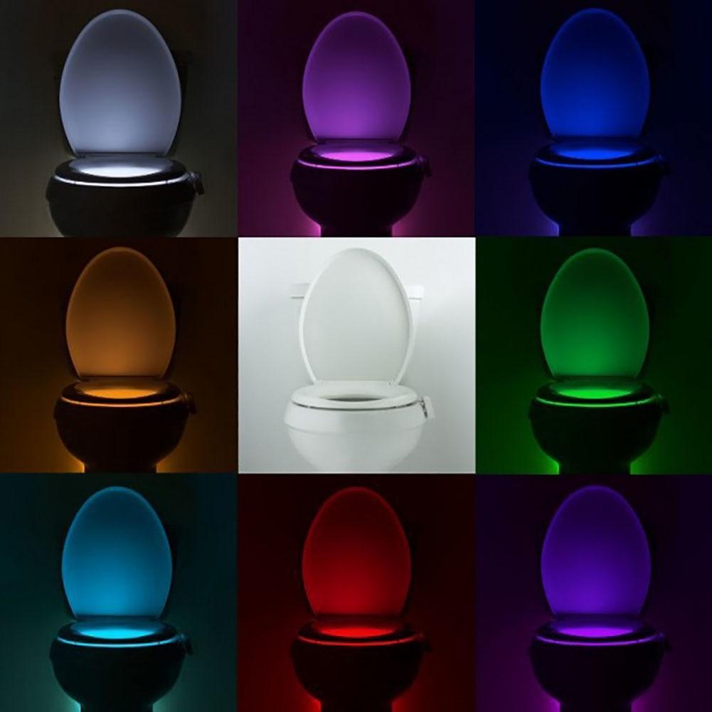 8 Couleurs LED Siège De Toilette Veilleuse Alimenté Par Batterie Capteur De  Mouvement Humain Intelligent Activé Lampe WC Étanche Pour Siège De Cuvette  De Toilette Salle De Bain Du 2,34 €