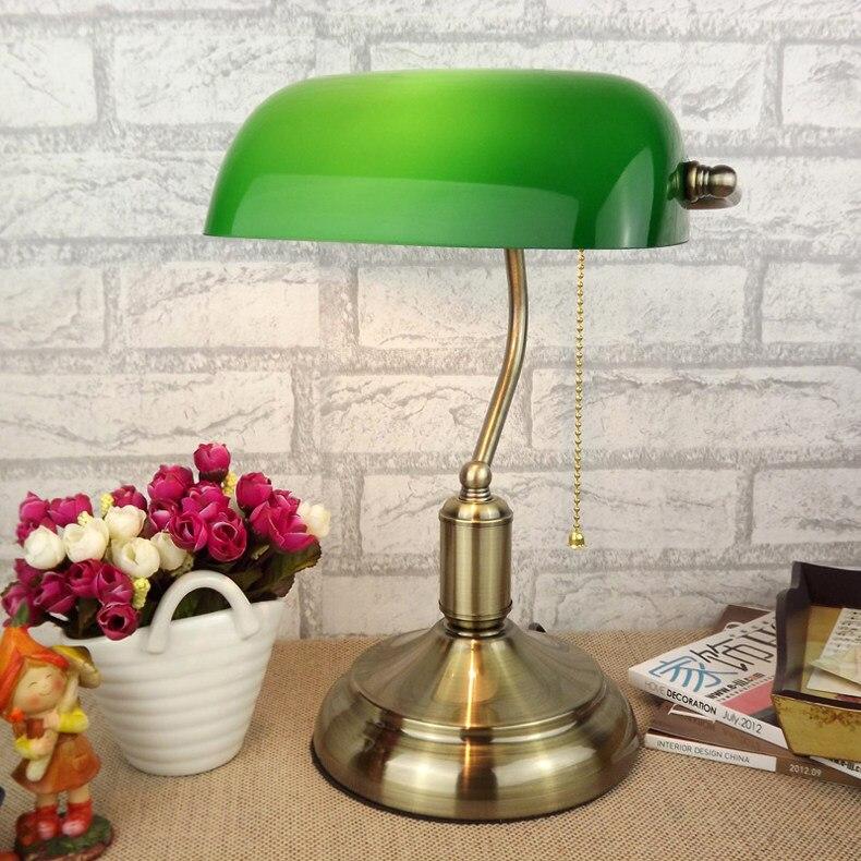 Lampe de bureau Simple Designs avec abat-jour en verre, verte