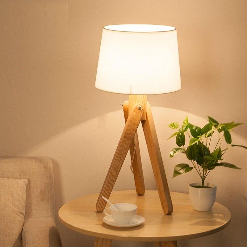 Lampe trépied à poser en bois
